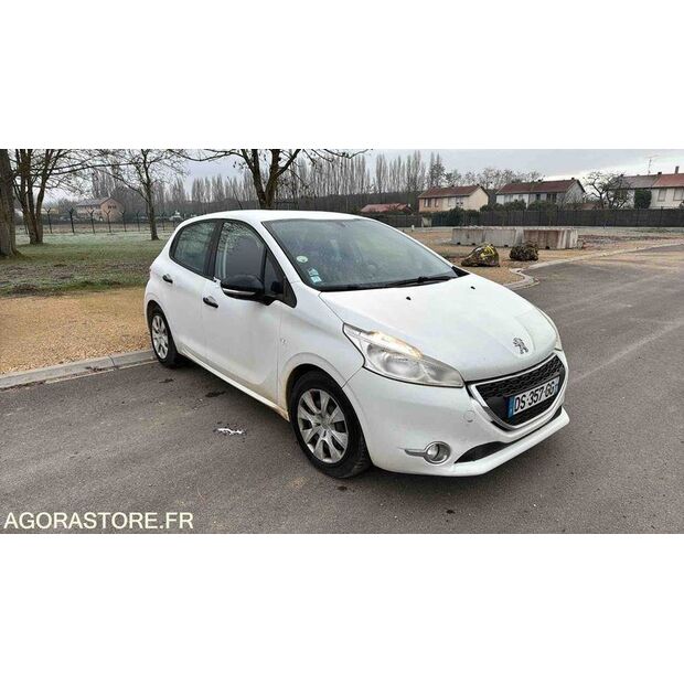 2015 Peugeot 208-46625036