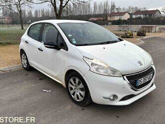 2015-peugeot-208-1442805-46625036