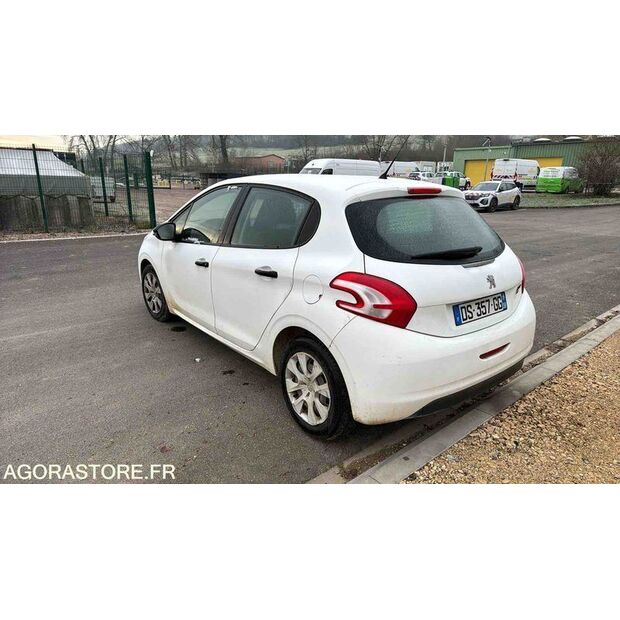 2015 Peugeot 208-46625037