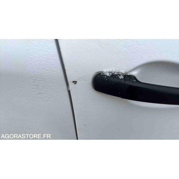 2015 Peugeot 208-46625042