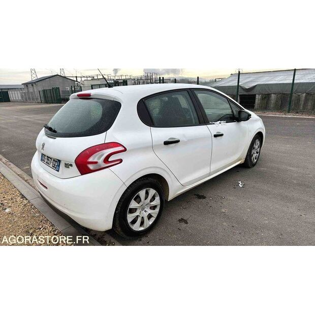 2015 Peugeot 208-46625045
