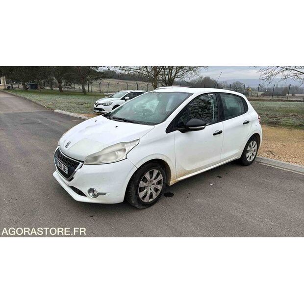2015 Peugeot 208-46625055