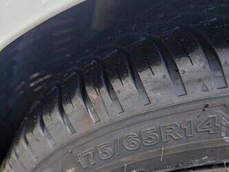 2013-renault-twingo-1442810-46625068