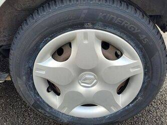 2013-renault-twingo-1442810-46625075