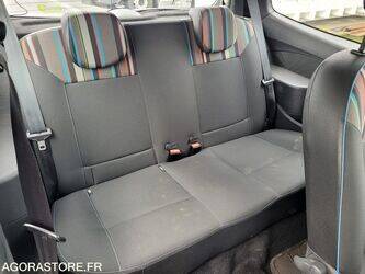 2013-renault-twingo-1442810-46625095