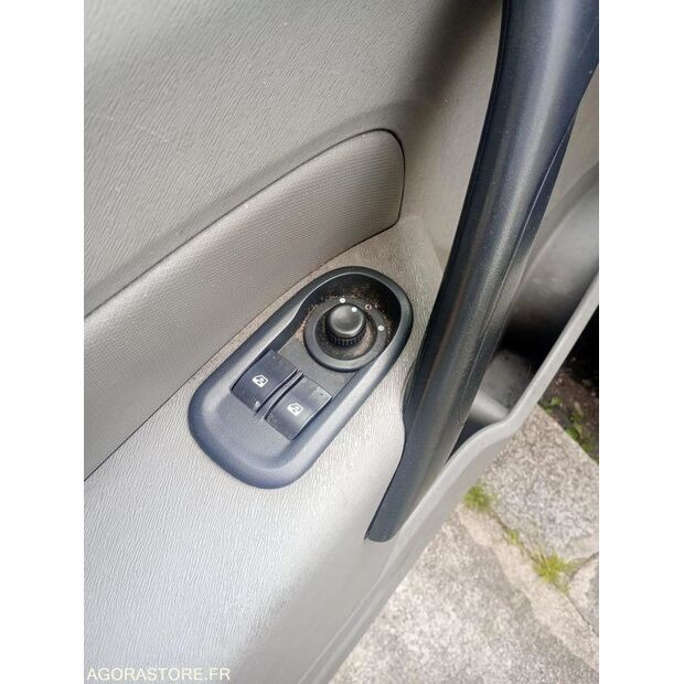 2010 Renault Kangoo-46625129