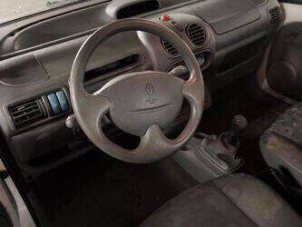 2005-renault-twingo-1442832-46625143