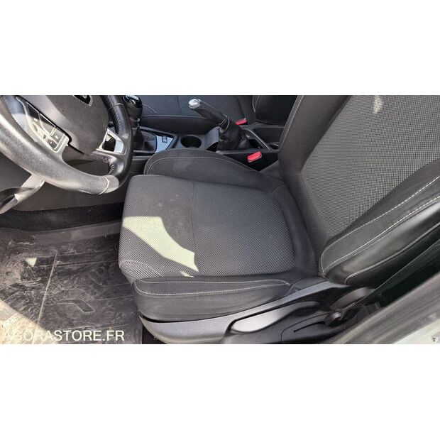 2018 Renault Megane-46625174