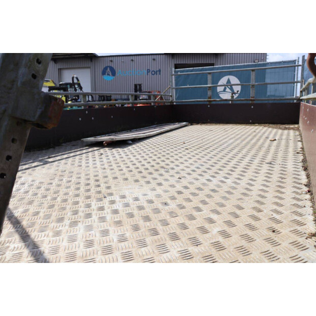 2001 هابرت K2702-46625297