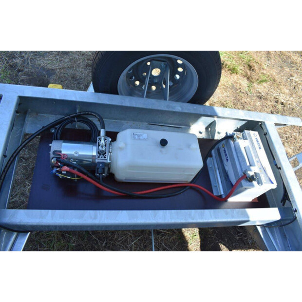 BW Trailer 2700kg-46625434