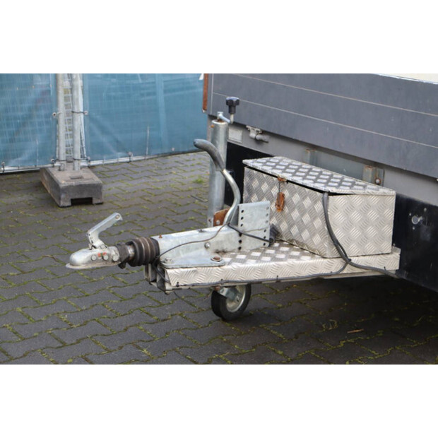 1991 تيتان V-20-46625492