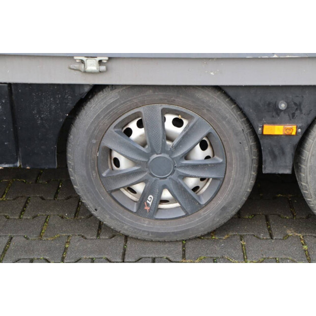 1991 تيتان V-20-46625504