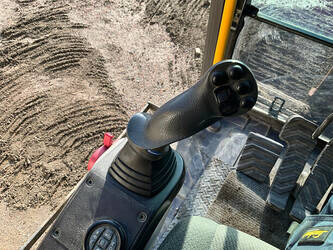 2014-volvo-ec220dl-1443099-46625545