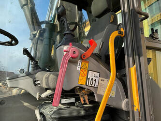 2013-volvo-ew160d-1443100-46625589