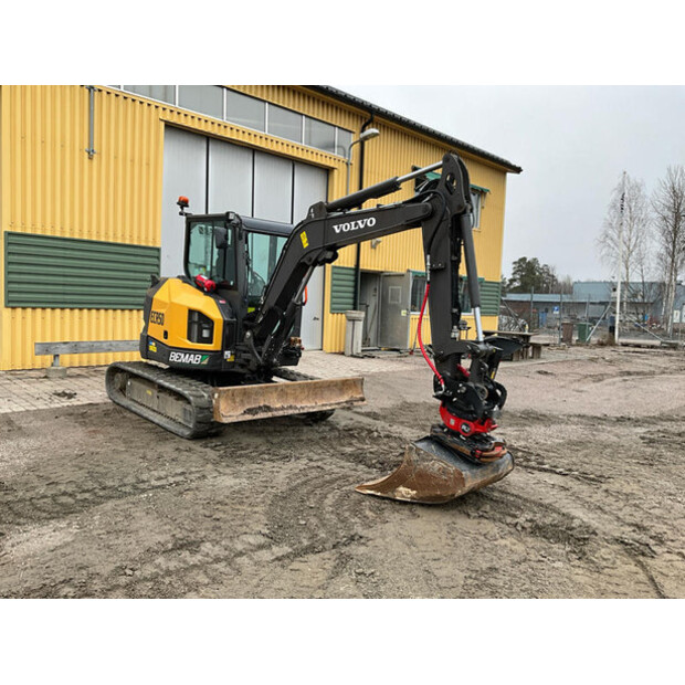 2023 فولفو ECR50-46625647