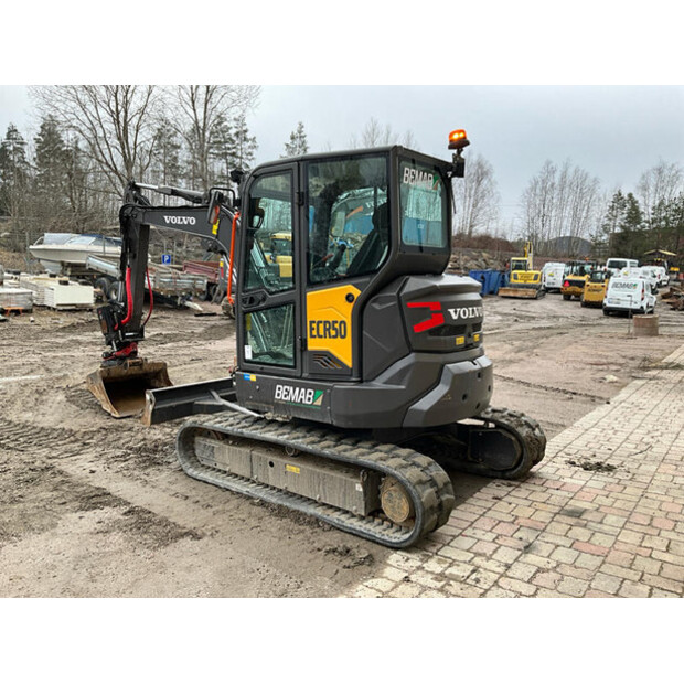2023 فولفو ECR50-46625649