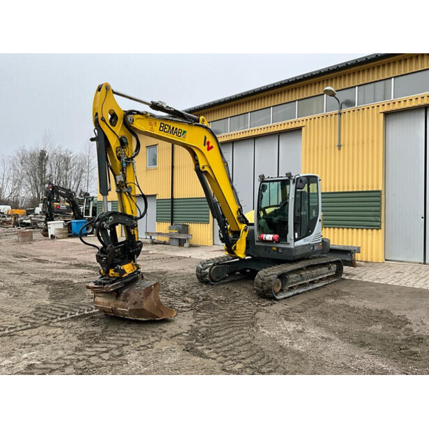 2016 واكر نيوسون ET90-46625678