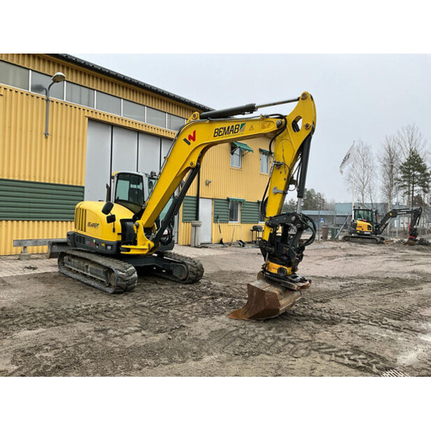 2016 واكر نيوسون ET90-46625679