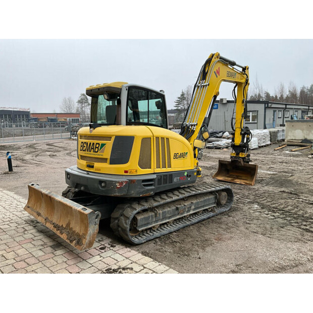 2016 واكر نيوسون ET90-46625680