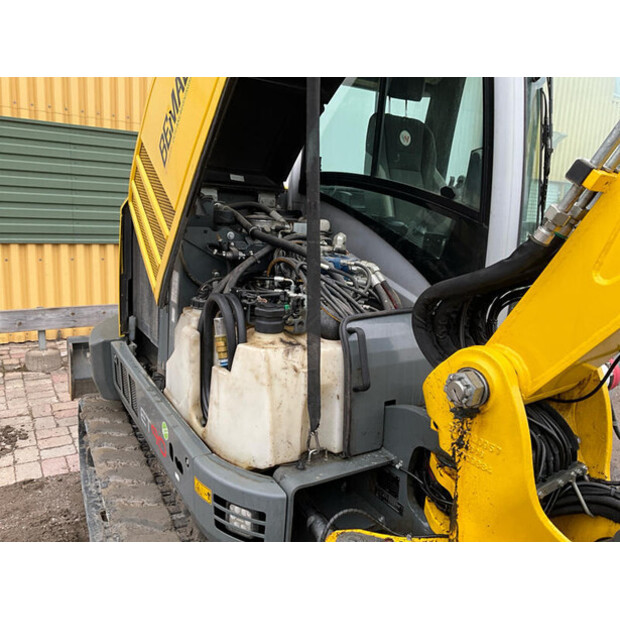 2016 واكر نيوسون ET90-46625691