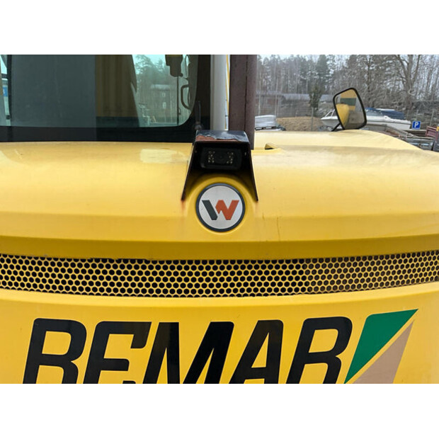 2016 واكر نيوسون ET90-46625693