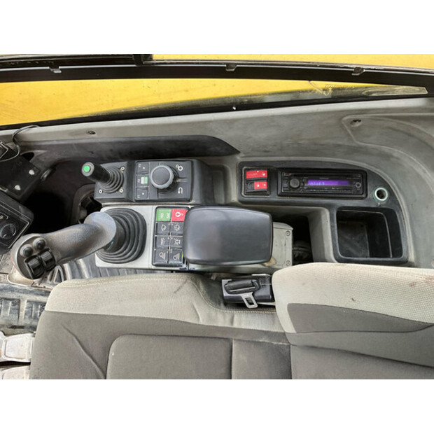 2016 واكر نيوسون ET90-46625698