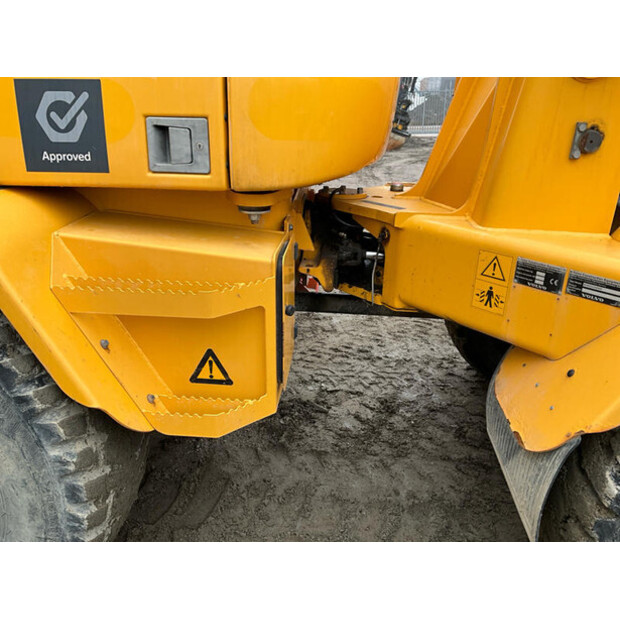 2018 فولفو L35G-46625763