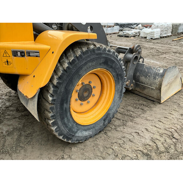 2018 فولفو L35G-46625764