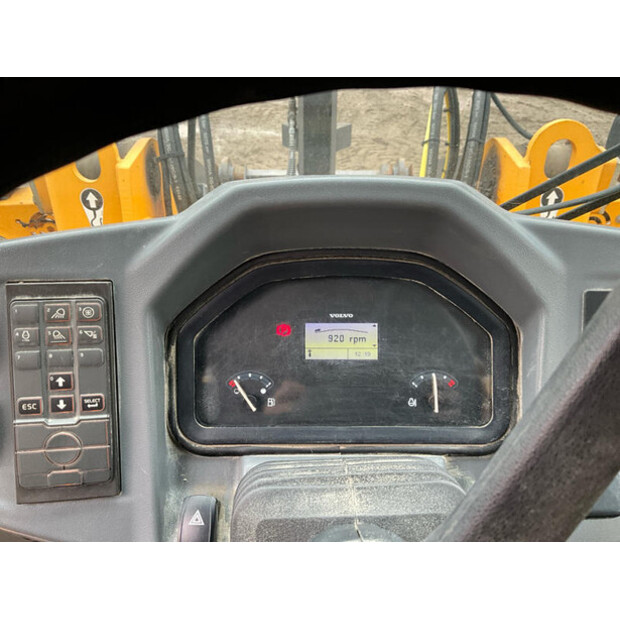 2018 فولفو L35G-46625770