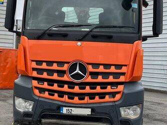 2015-mercedes-benz-arocs-3240-1443126-46626005