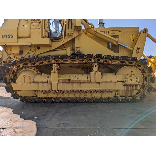 2012 كوماتسو D75S-5-46626158