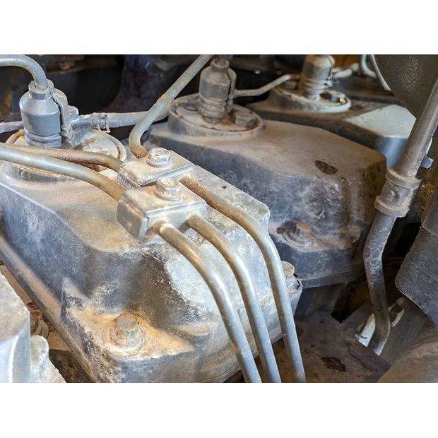 2012 كوماتسو D75S-5-46626164