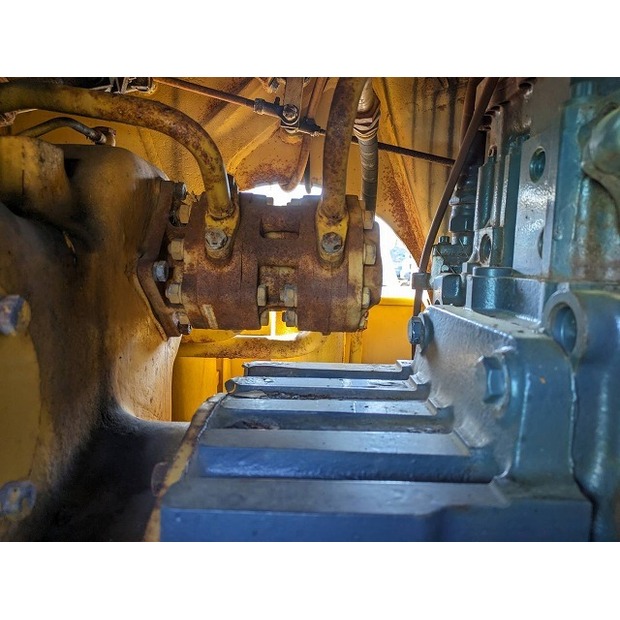 2012 كوماتسو D75S-5-46626167