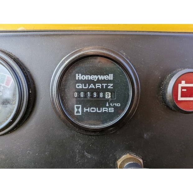 2012 كوماتسو D75S-5-46626174