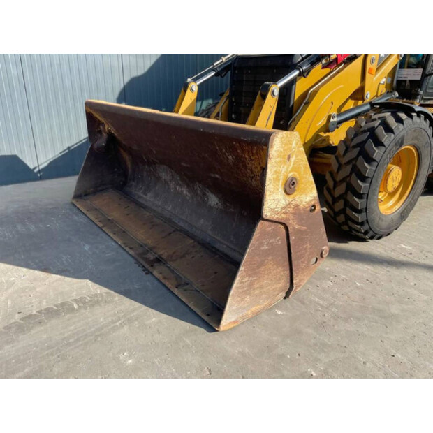 2017 Caterpillar 432F2-46626543