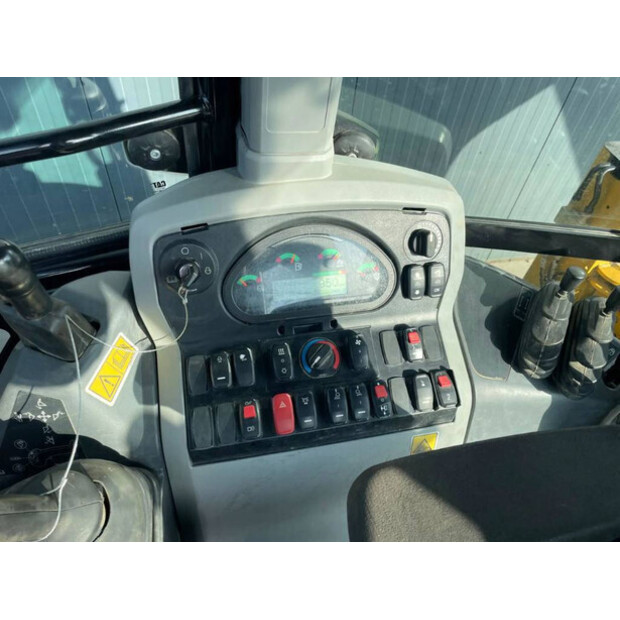 2017 Caterpillar 432F2-46626548