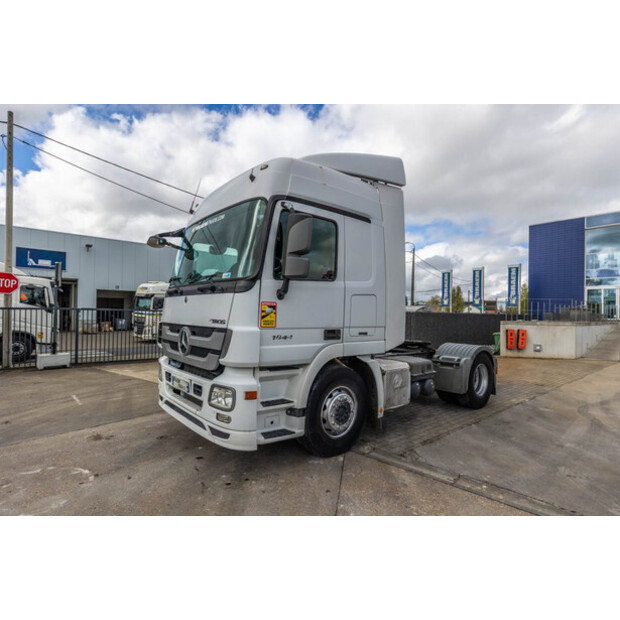 2011 مرسيدس بنز ACTROS 1844-46626556