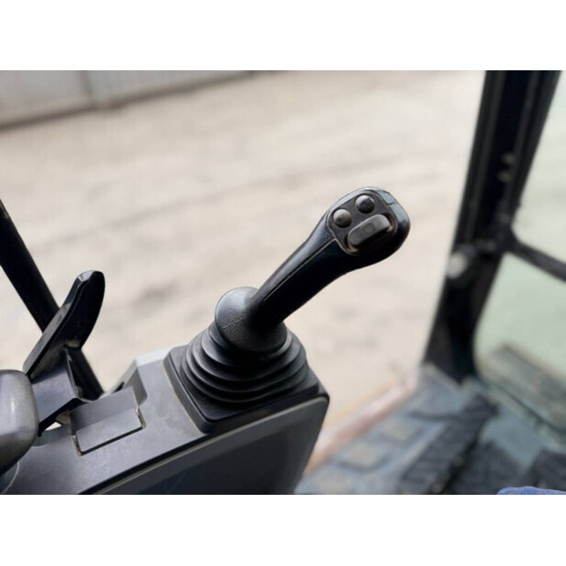 2012 كاتربيلر 323EL VA-46628796