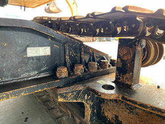 2017-caterpillar-352f-1443381-46628864