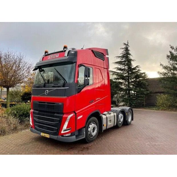 2021 فولفو FH-46629057