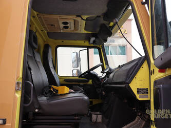 2011-mercedes-benz-unimog-u5000-46632942