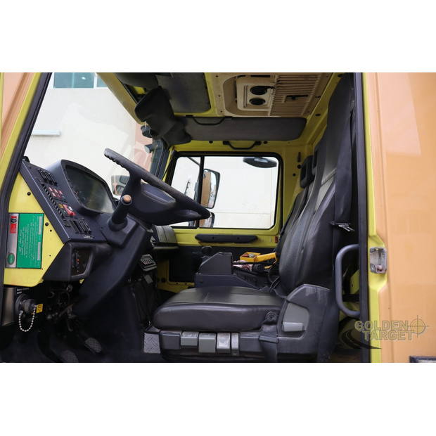 2011 mercedes benz Unimog U5000-46632944