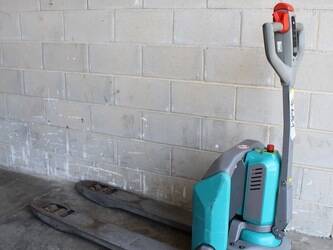 Image de EMPILEUR POUR PALETTES 2023 Jungheinrich PTE 1.5 LI-ION