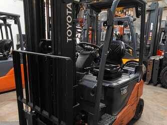 2019-toyota-8fbmk16t-46637977