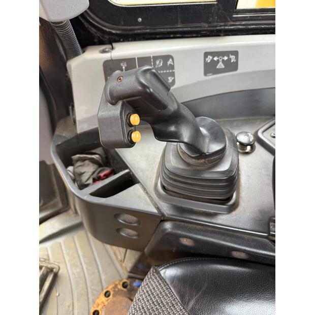 2015 كاتربيلر D6T LGP-46638414