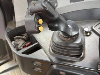 2015-caterpillar-d6t-lgp-1443433-46638414