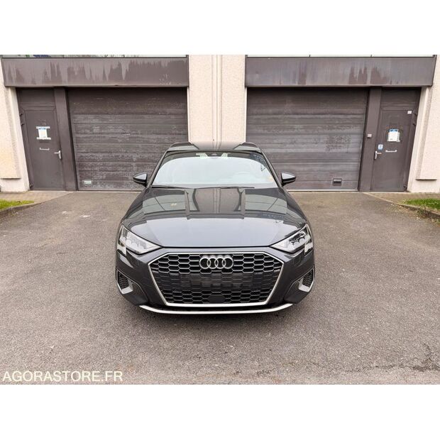 2022 أودي A3-46644210