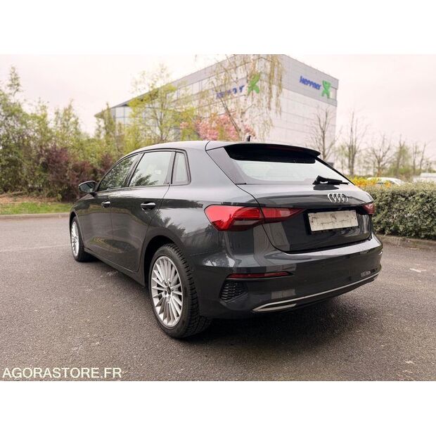 2022 أودي A3-46644219