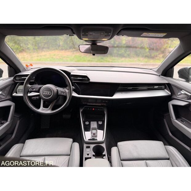 2022 أودي A3-46644223