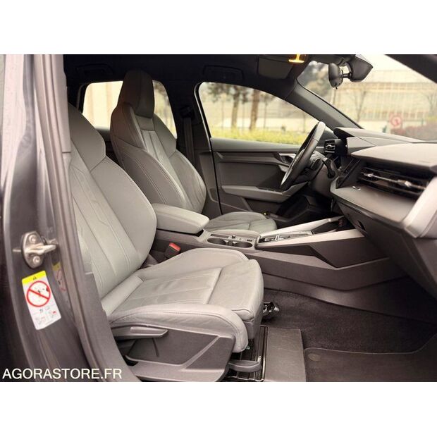 2022 أودي A3-46644225